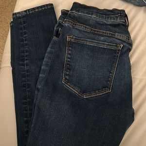 Mid Rise True Skinny Jeans